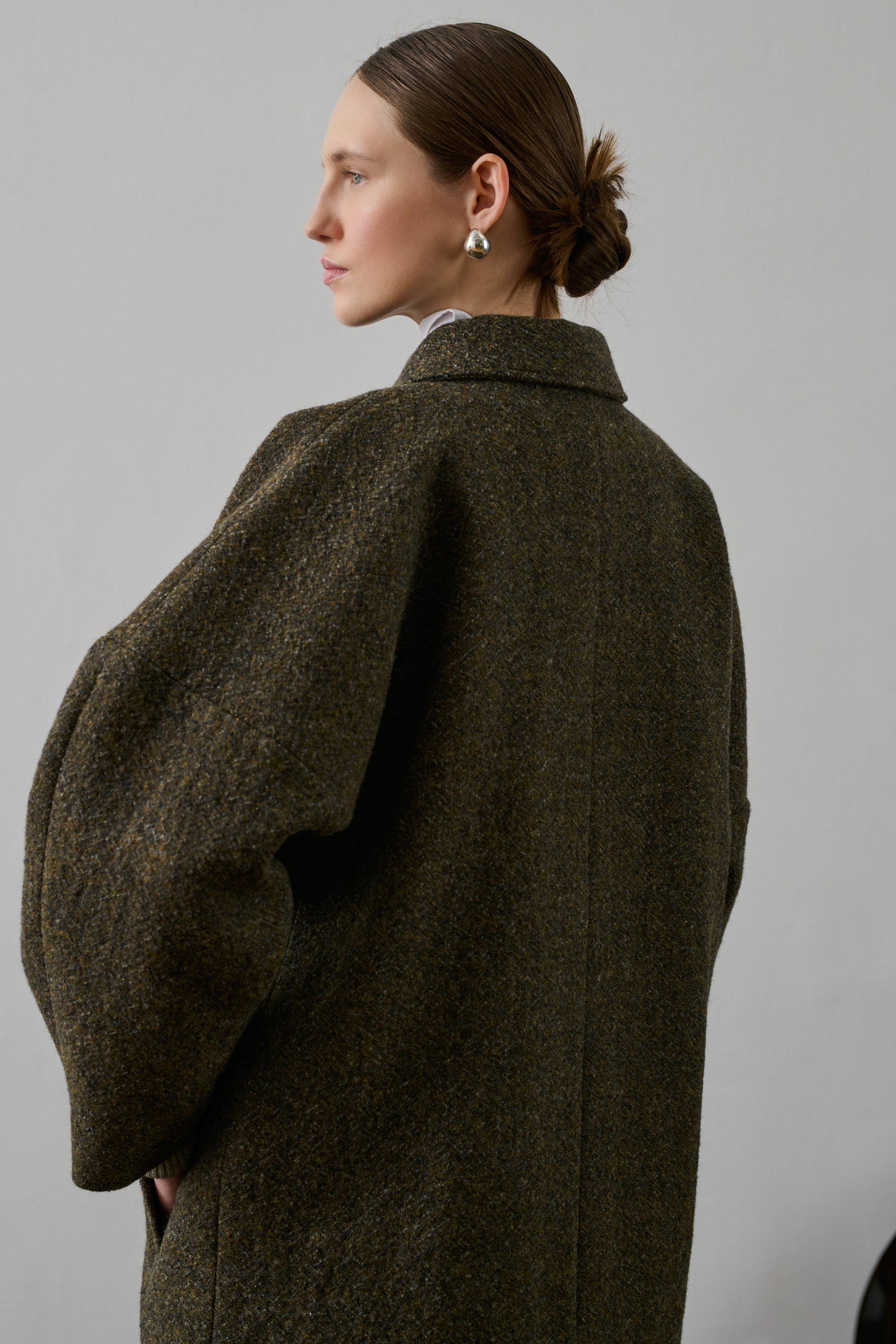 Chic Women&#39;s Khaki Boiled Wool Long Winter Coat with Shirt Collar