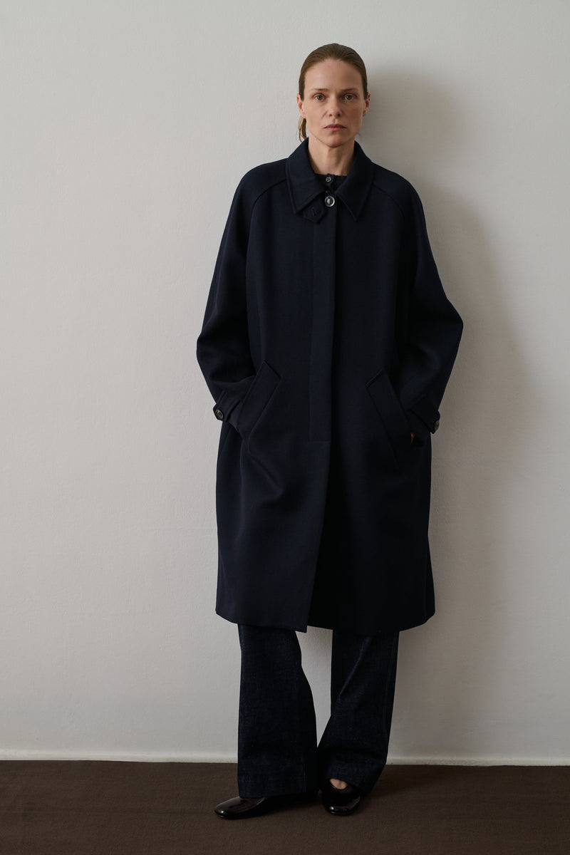 Elegant Women's Navy Franklin Wool Whipcord Coat - Classic Tailored Design