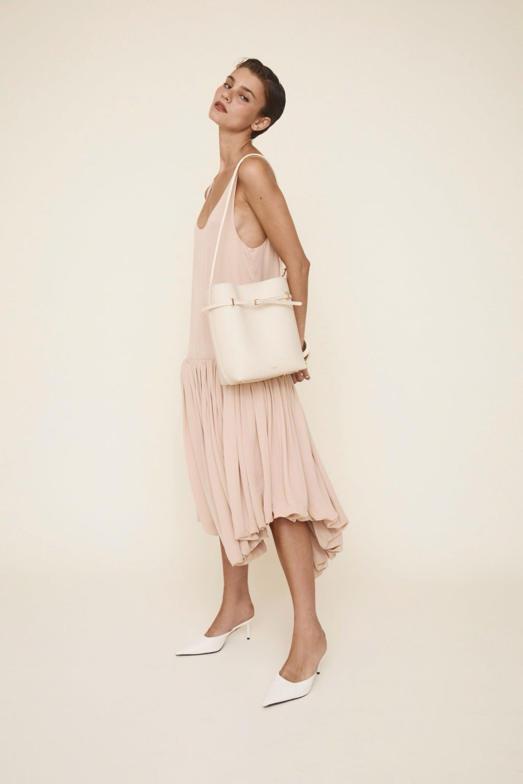 Chic Ivory Togo Leather Belted Tote Bag - Stylish Adjustable Shoulder Handbag