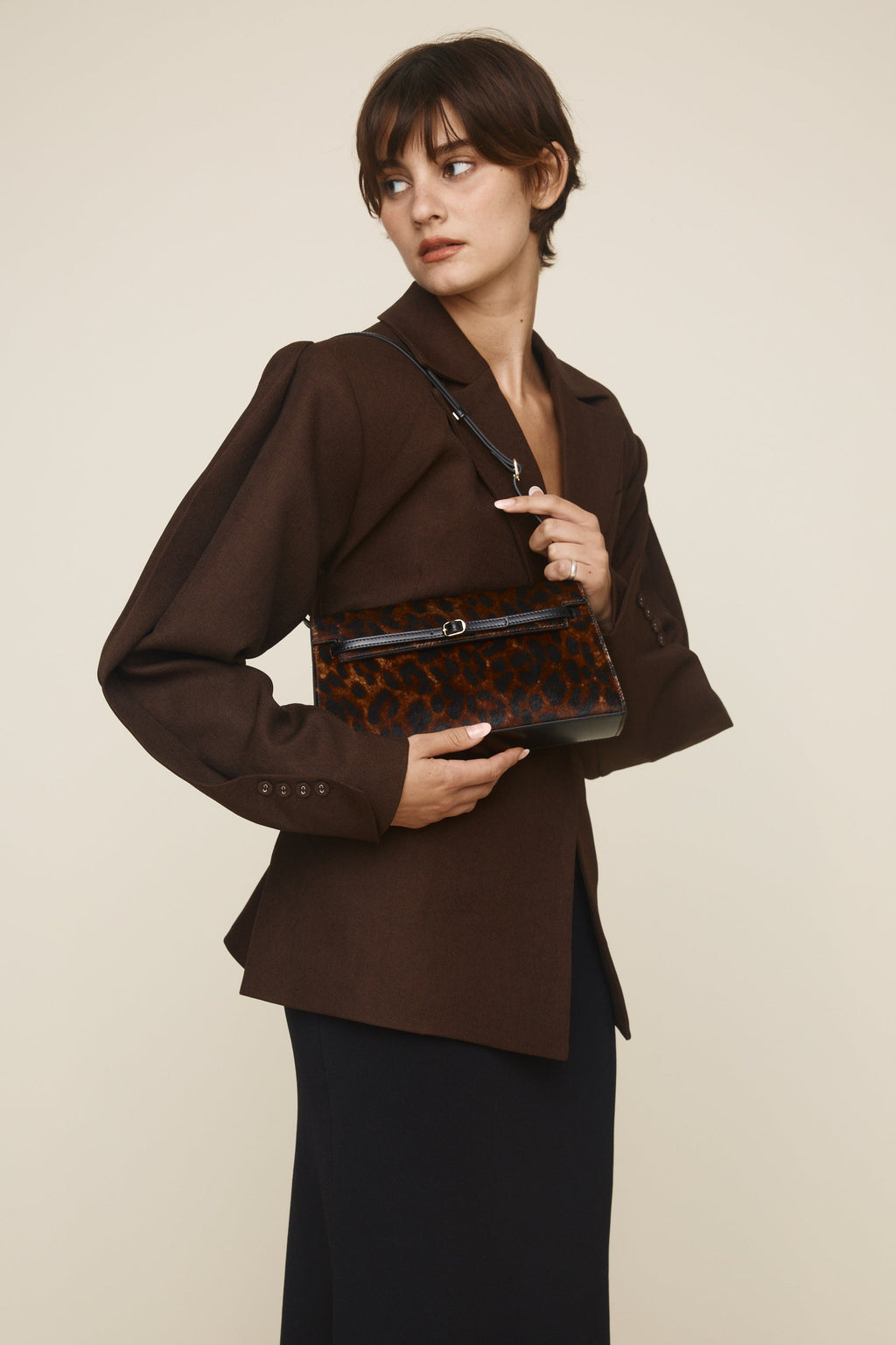 Chic Leopard Print Calf Hair Shoulder Bag with Metallic Buckle for Women