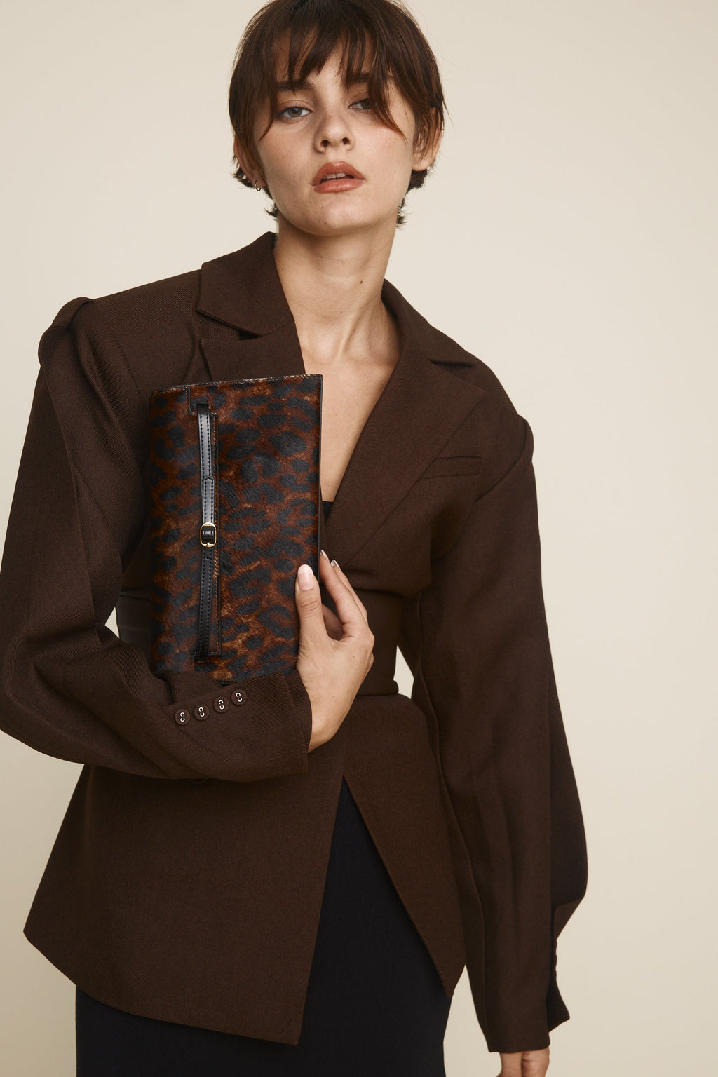 Chic Leopard Print Calf Hair Shoulder Bag with Metallic Buckle for Women