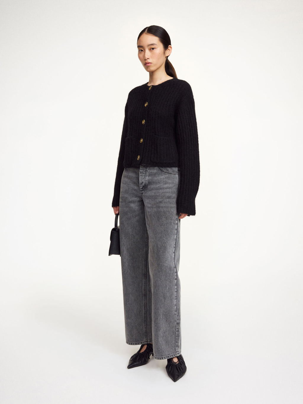 Chic Cierrou Ribbed Wool-Blend Cardigan with Statement Buttons – Perfect Layering Piece