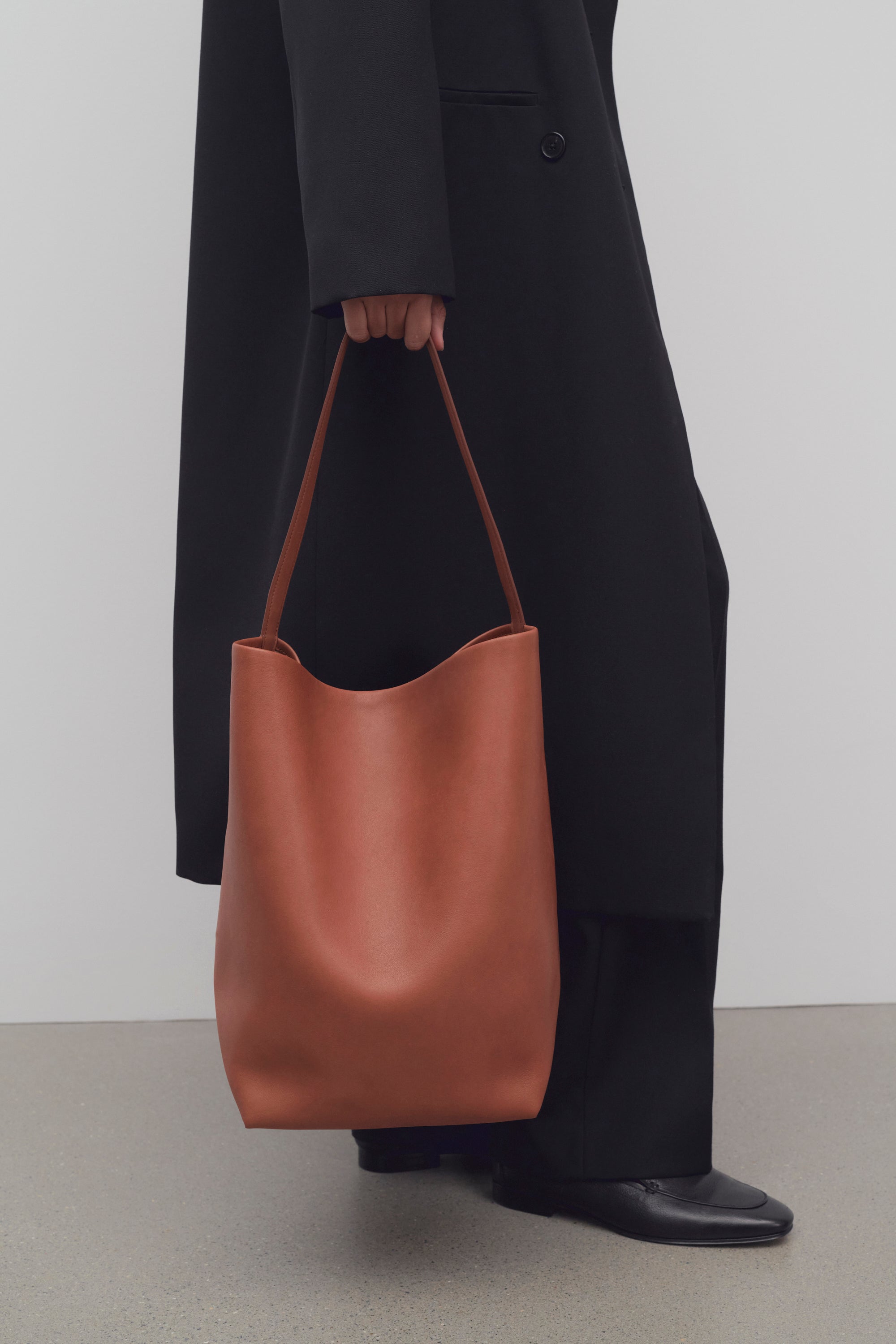 https://cdn.shopify.com/s/files/1/0552/0313/5593/files/124_9636_DONE_c8df150c-7a19-4b91-bde3-e3d0add2d05e.jpg?v=1761654524