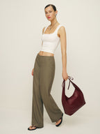 Chic Medium Vittoria Leather Tote Bag for Women with Magnetic Closure