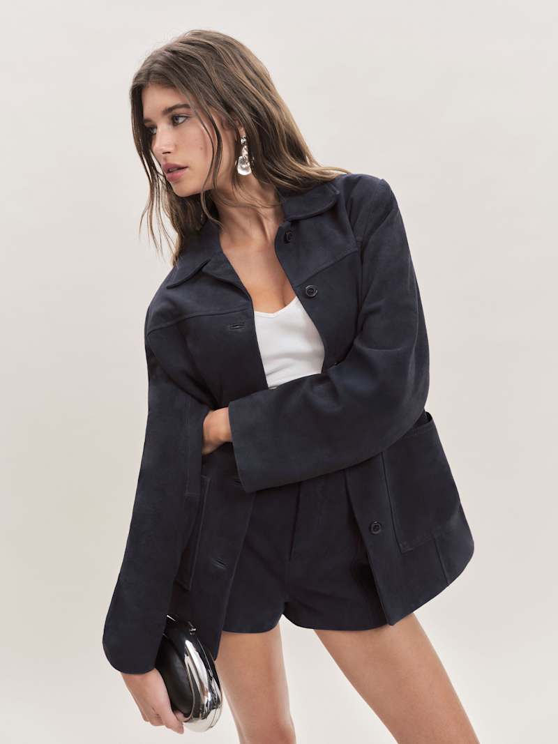 https://media.thereformation.com/image/upload/f_auto,q_auto,dpr_1.0/w_800,c_scale//PRD-SFCC/1313578/NAVY_SUEDE/1313578.1.NAVY_SUEDE