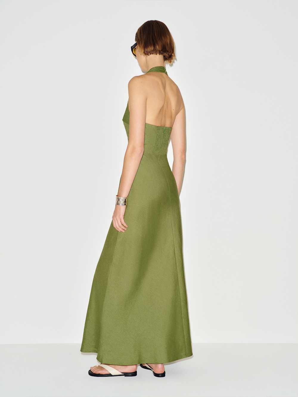 https://media.thereformation.com/image/upload/f_auto,q_auto:eco,dpr_2.0/w_500/PRD-SFCC/1315260/GREEN_BEAN/1315260.4.GREEN_BEAN
