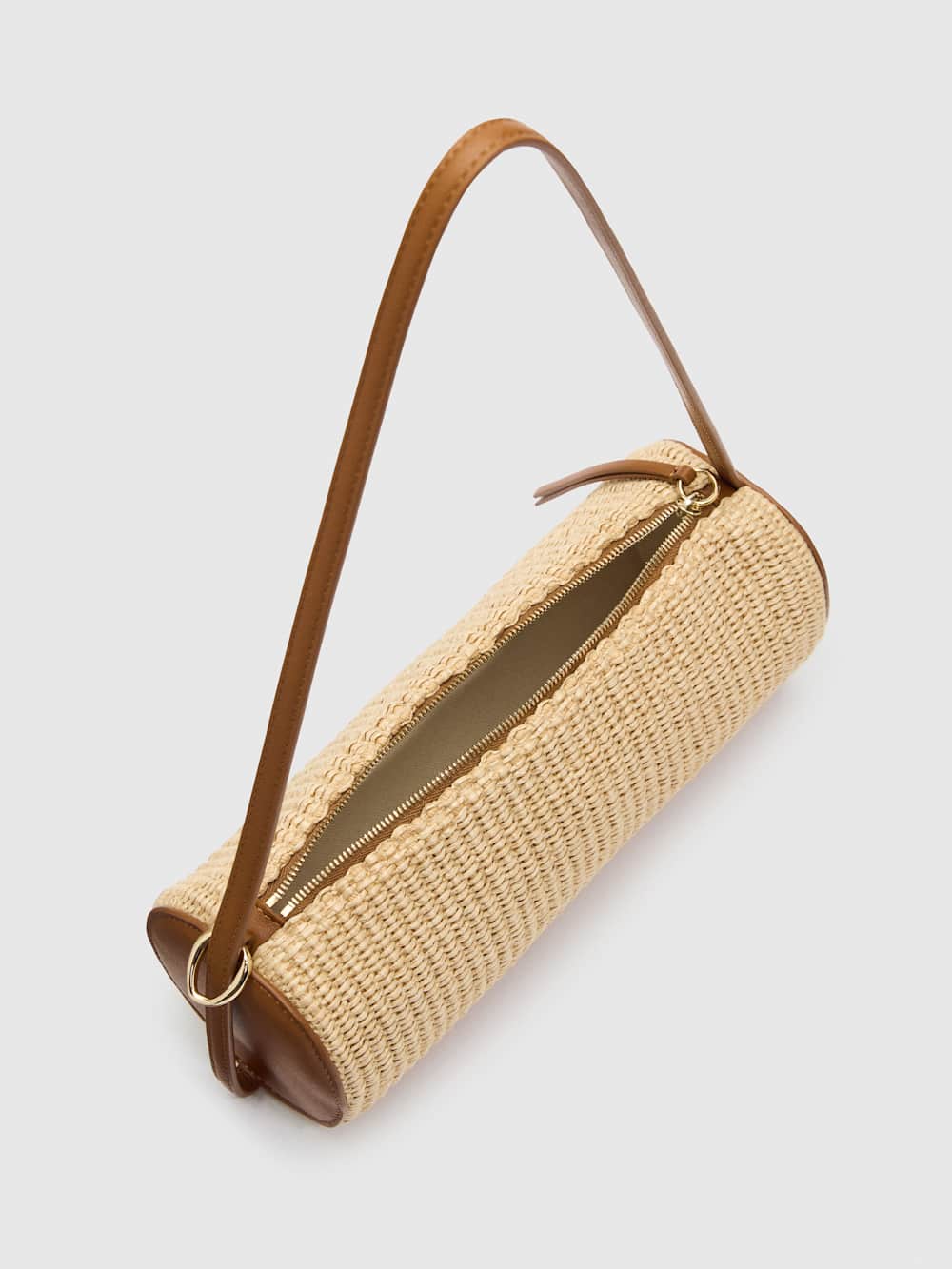 https://media.thereformation.com/image/upload/f_auto,q_auto:eco,dpr_2.0/w_500/PRD-SFCC/1316463/NATURAL_RAFFIA/1316463.5.NATURAL_RAFFIA