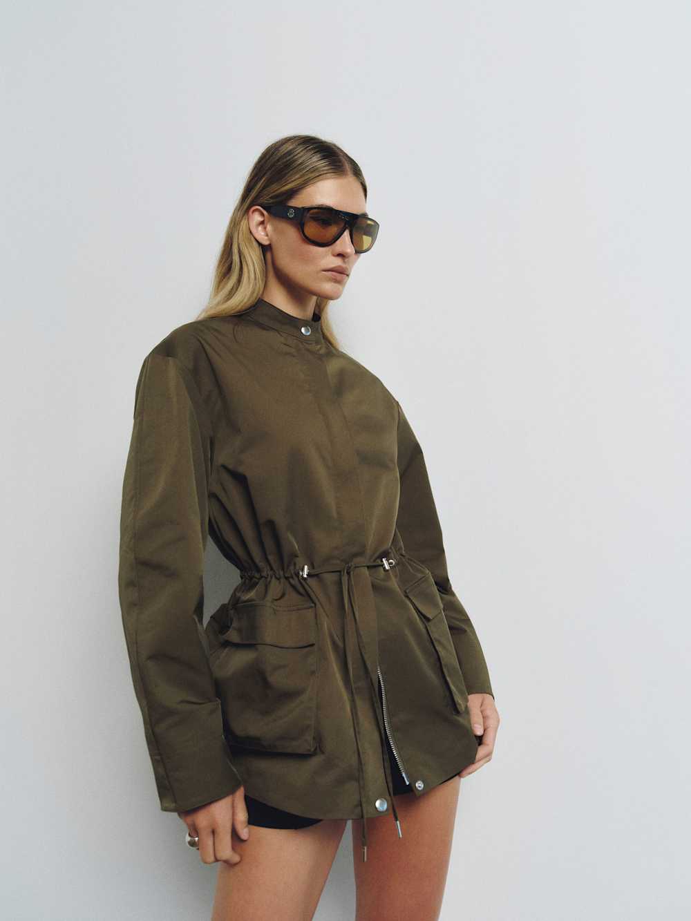 https://media.thereformation.com/image/upload/f_auto,q_auto:eco,dpr_2.0/w_500/PRD-SFCC/1319372/HUNTER_GREEN/1319372.1.HUNTER_GREEN