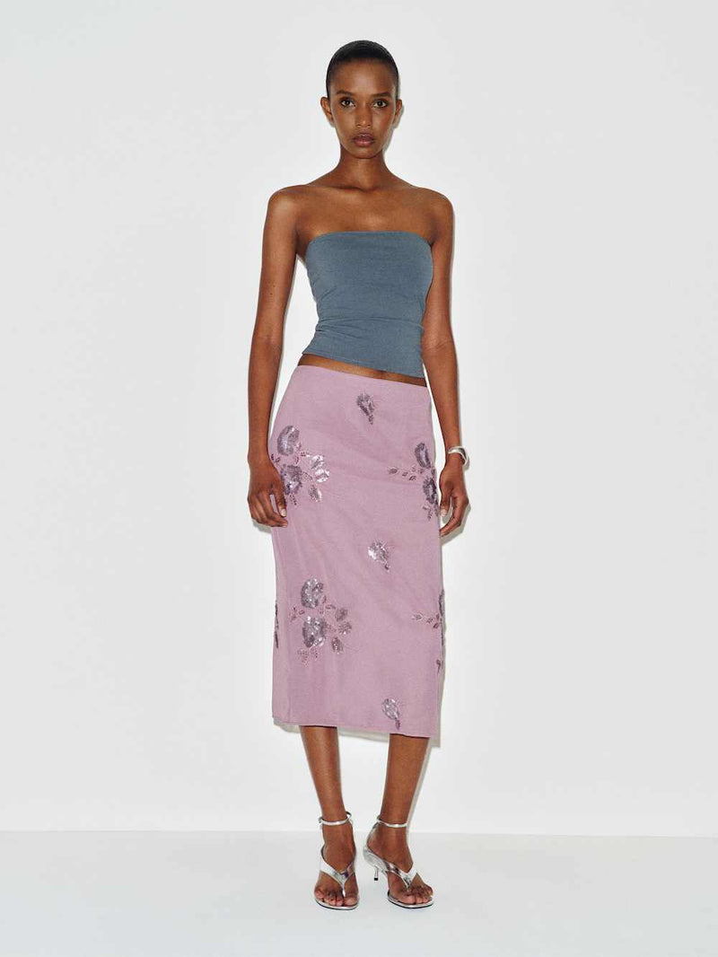 https://media.thereformation.com/image/upload/f_auto,q_auto:eco,dpr_2.0/w_500/PRD-SFCC/1319646/PURPLE_EMBELLISHED/1319646.1.PURPLE_EMBELLISHED