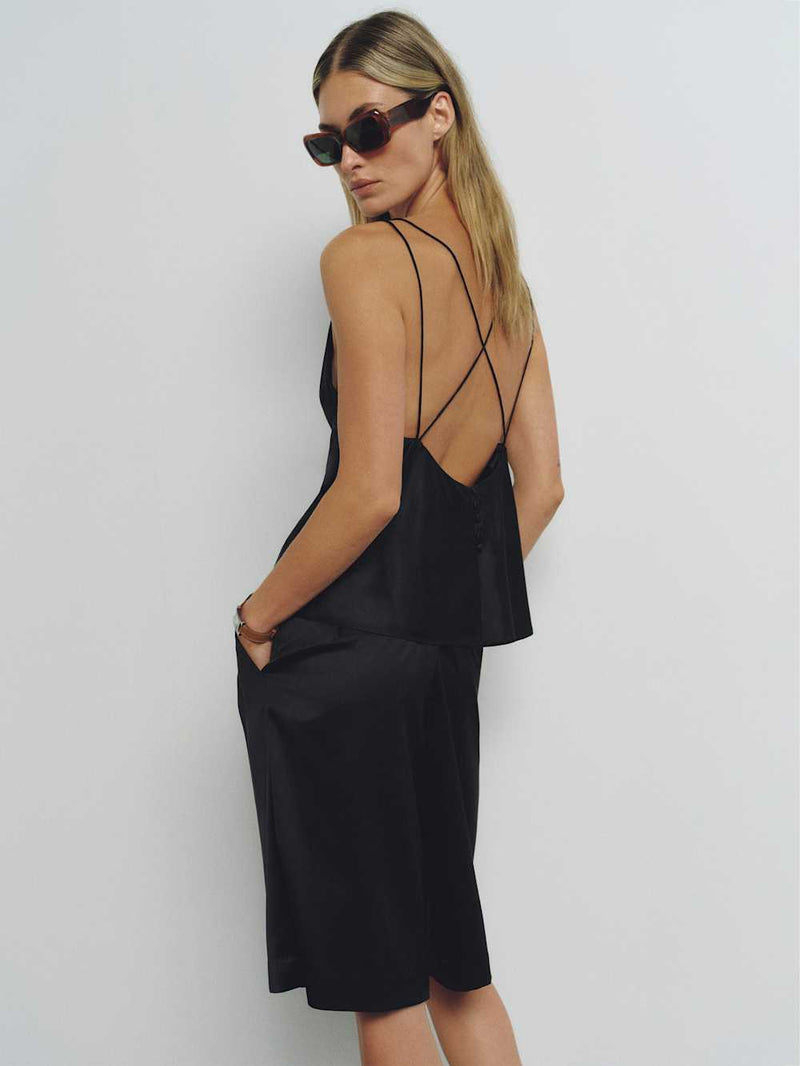 https://media.thereformation.com/image/upload/f_auto,q_auto:eco,dpr_2.0/w_500/PRD-SFCC/1320027/BLACK/1320027.1.BLACK