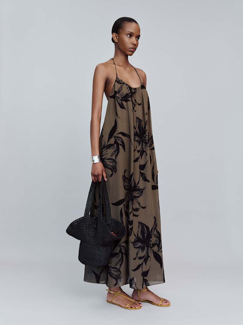 https://media.thereformation.com/image/upload/f_auto,q_auto,dpr_1.0/w_800,c_scale//PRD-SFCC/1320098/ISADORA/1320098.1.ISADORA?_s=RAABAB0