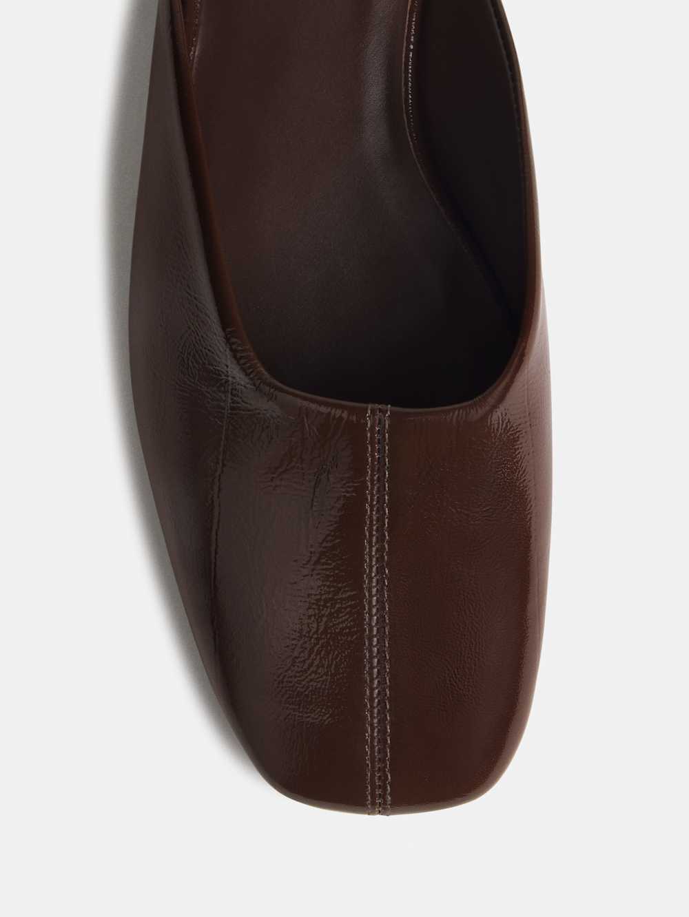https://media.thereformation.com/image/upload/f_auto,q_auto:eco,dpr_2.0/w_500/PRD-SFCC/1320340/ESPRESSO_EEL/1320340.4.ESPRESSO_EEL