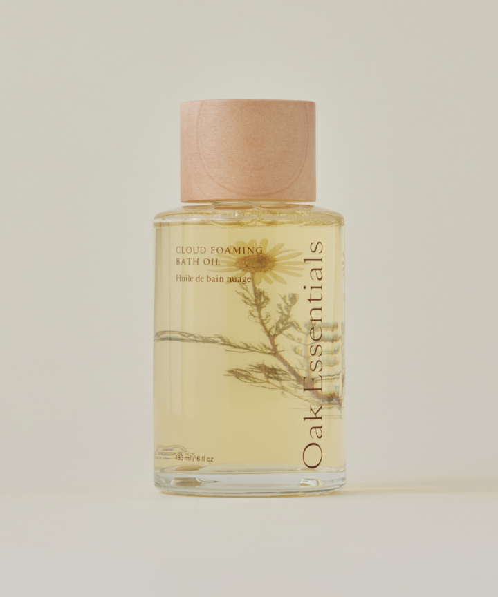 Luxurious Cloud Foaming Bath Oil with Lavender & Sage Spa Scent