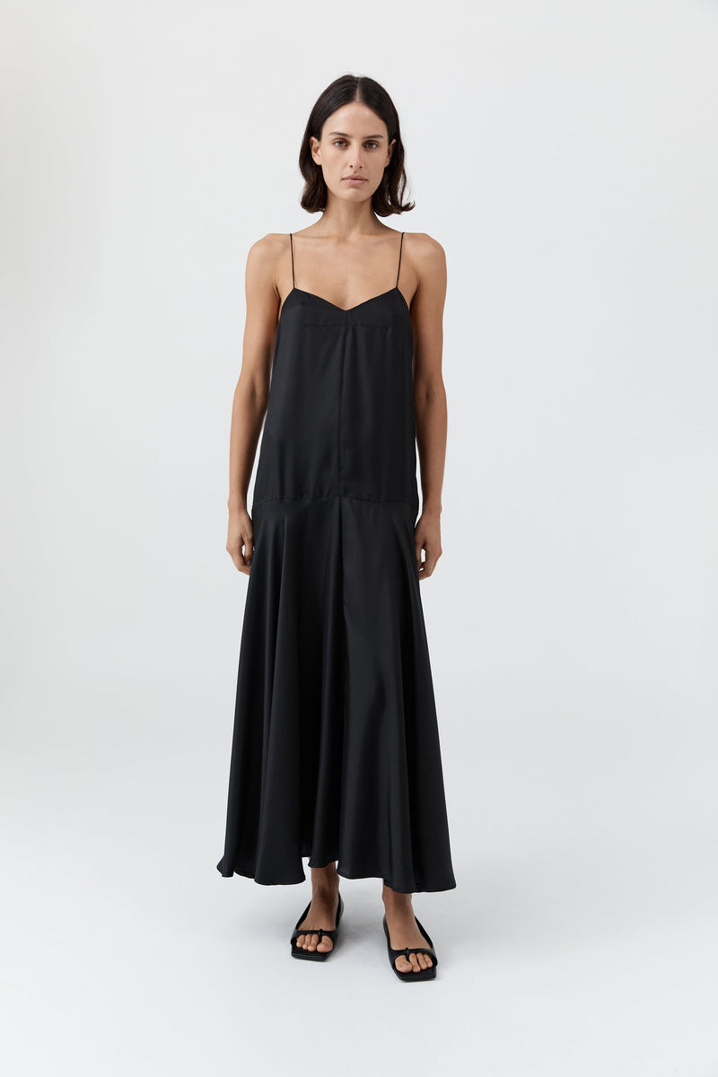 https://cdn.shopify.com/s/files/1/0747/7418/4152/files/20250409_StAgni_R26_SH_10_R26-905BLK_492.jpg?v=1760932106