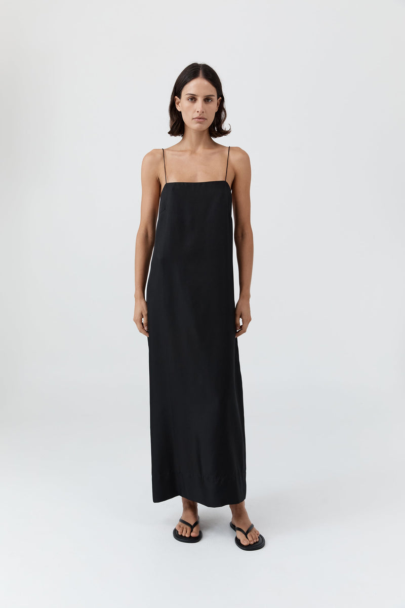 https://cdn.shopify.com/s/files/1/0747/7418/4152/files/20250409_StAgni_R26_SH_11_R26-907BLK_533.jpg?v=1760931966