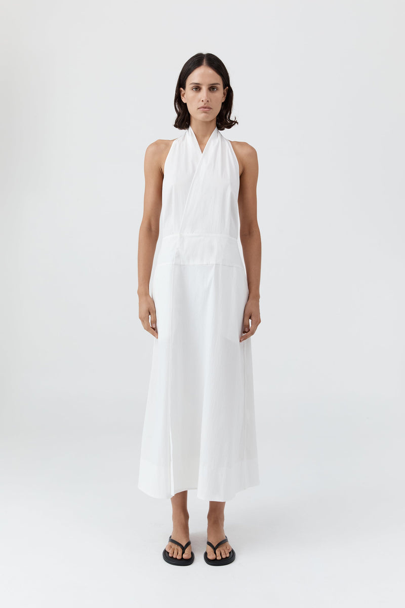 https://cdn.shopify.com/s/files/1/0747/7418/4152/files/20250409_StAgni_R26_SH_17_R26-901WHT_796.jpg?v=1760933087