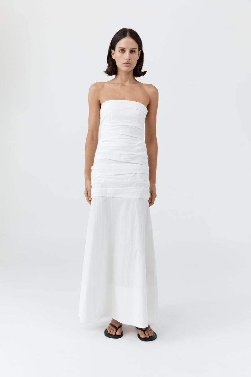 https://cdn.shopify.com/s/files/1/0747/7418/4152/files/20250409_StAgni_R26_SH_20_R26-912WHT_928.jpg?v=1760933027