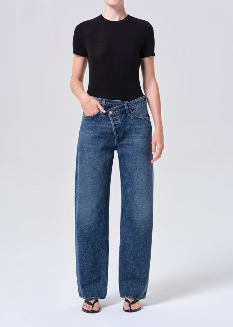 https://cdn.shopify.com/s/files/1/0269/4076/8349/files/A317-1254_ARC_CRISS_CROSS_JEAN_FORM_0195.jpg?v=1762905012