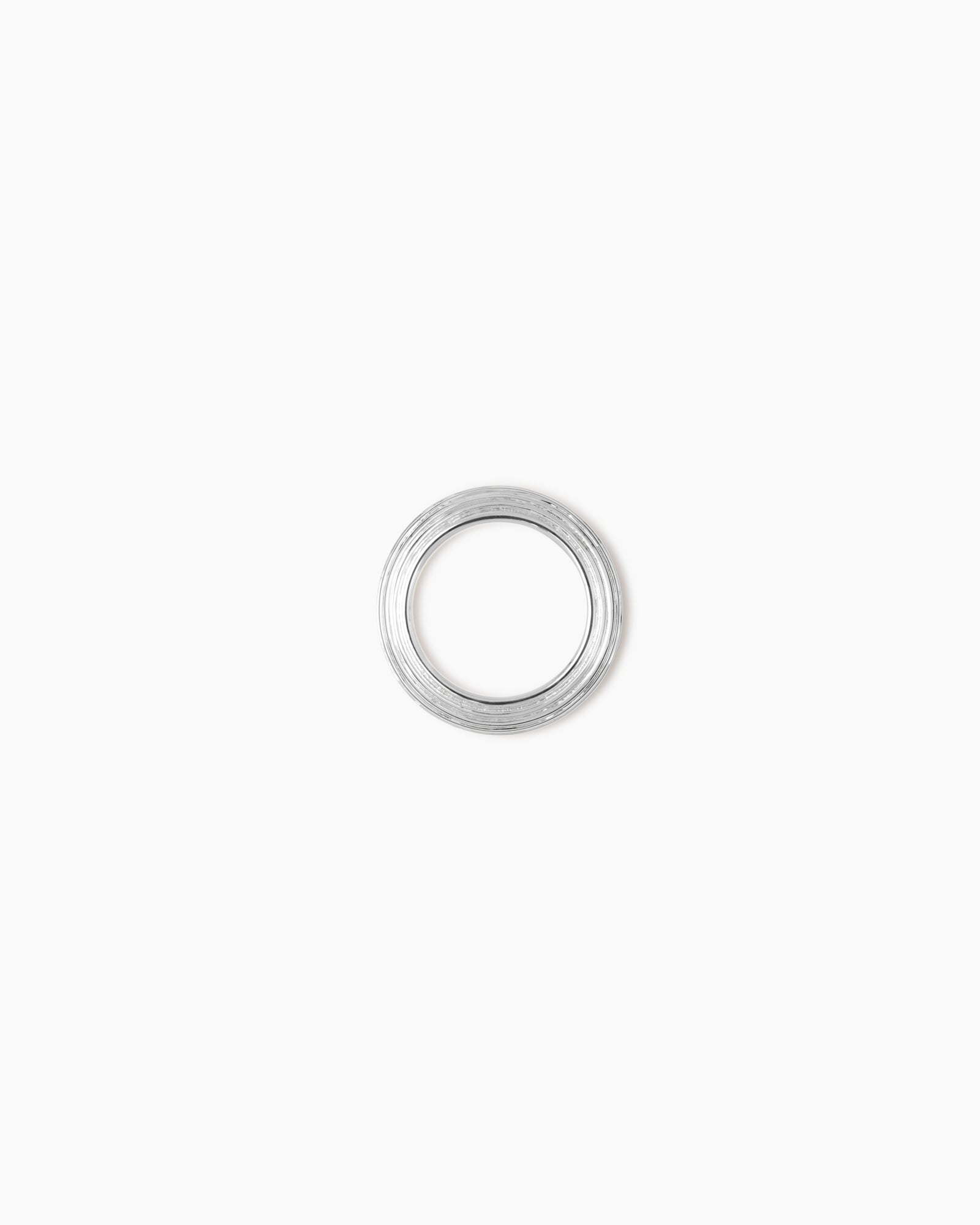 https://cdn.shopify.com/s/files/1/0592/5945/3598/files/AMELIA_RING_SILVER_1.jpg?v=1770903504