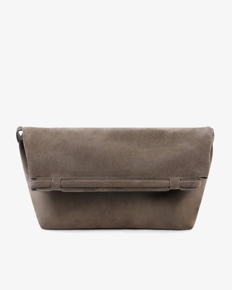 https://cdn.shopify.com/s/files/1/0211/0338/files/AW25-AUDEN-TAUPE-01_26827bb2-7b41-4cc9-a486-d992a9d013b1.jpg?v=1761584997