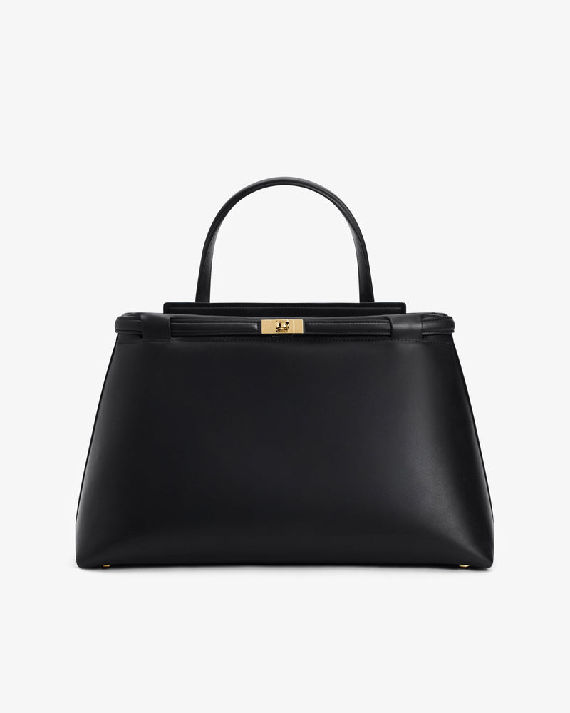 https://cdn.shopify.com/s/files/1/0211/0338/files/AW25-LEONE-BLACK-01_5f92fc29-c767-48fe-9a3e-2423b4652be8.jpg?v=1761589550