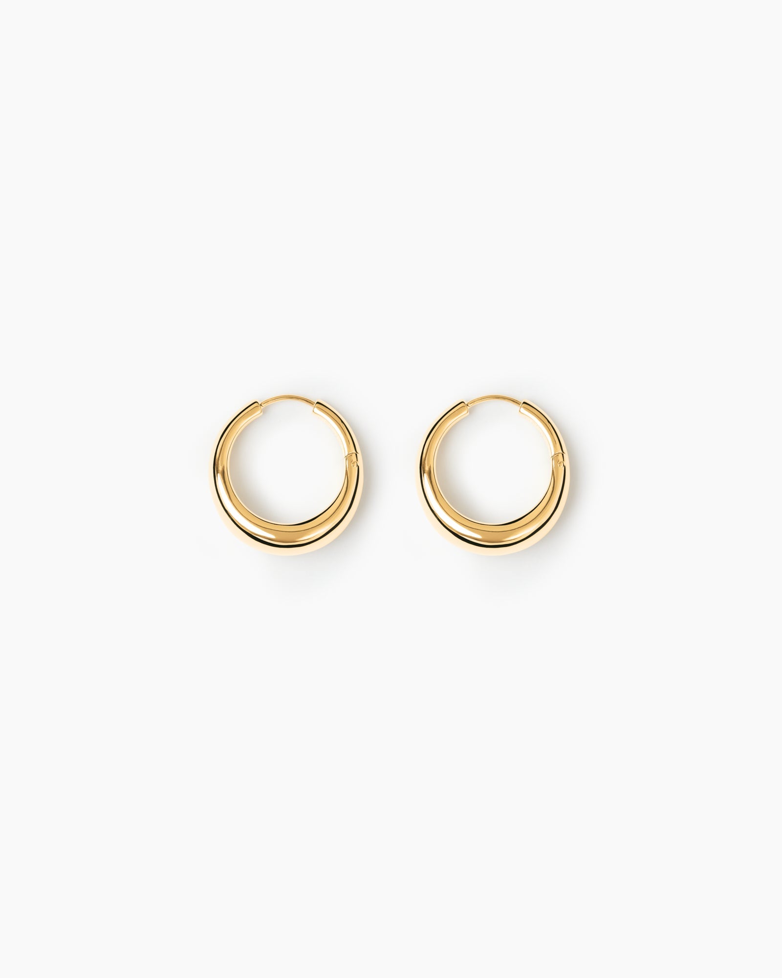 https://cdn.shopify.com/s/files/1/0592/5945/3598/files/Andrea_gold.jpg?v=1748260852