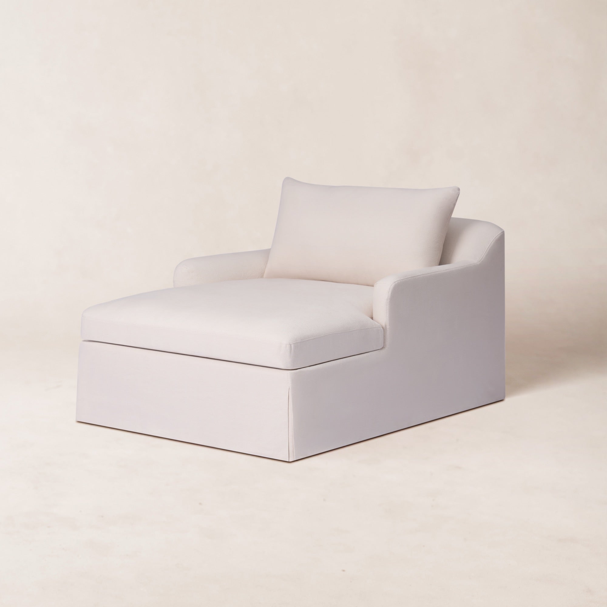 https://cdn.shopify.com/s/files/1/0593/2217/1565/files/Antwerp-Armchair-3_4-Linen-Bone_8e78802e-dab8-45cc-b079-ec57d5230b2b.jpg?v=1772579343