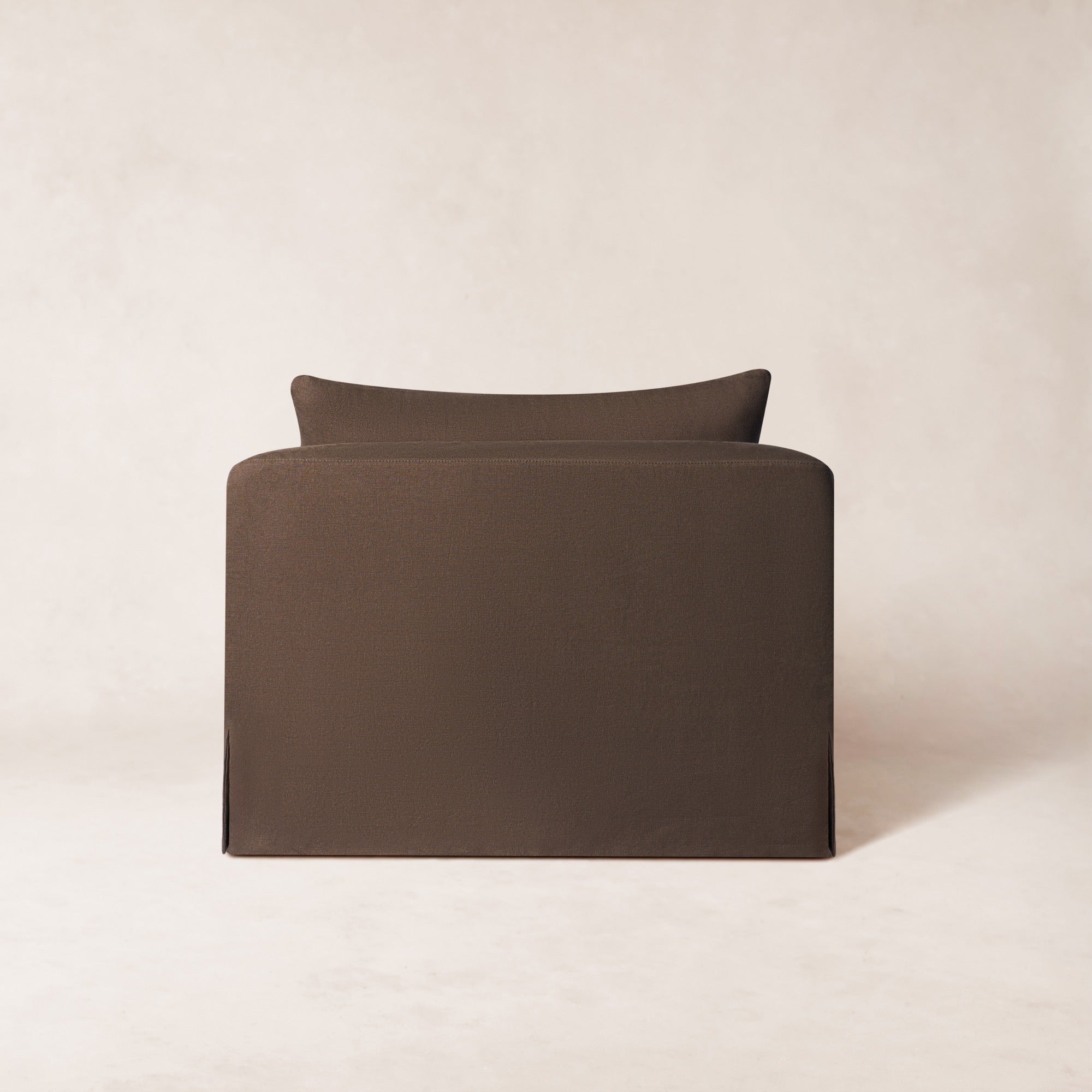 https://cdn.shopify.com/s/files/1/0593/2217/1565/files/Antwerp-Chaise-Back-Linen-Cocao.jpg?v=1772579343