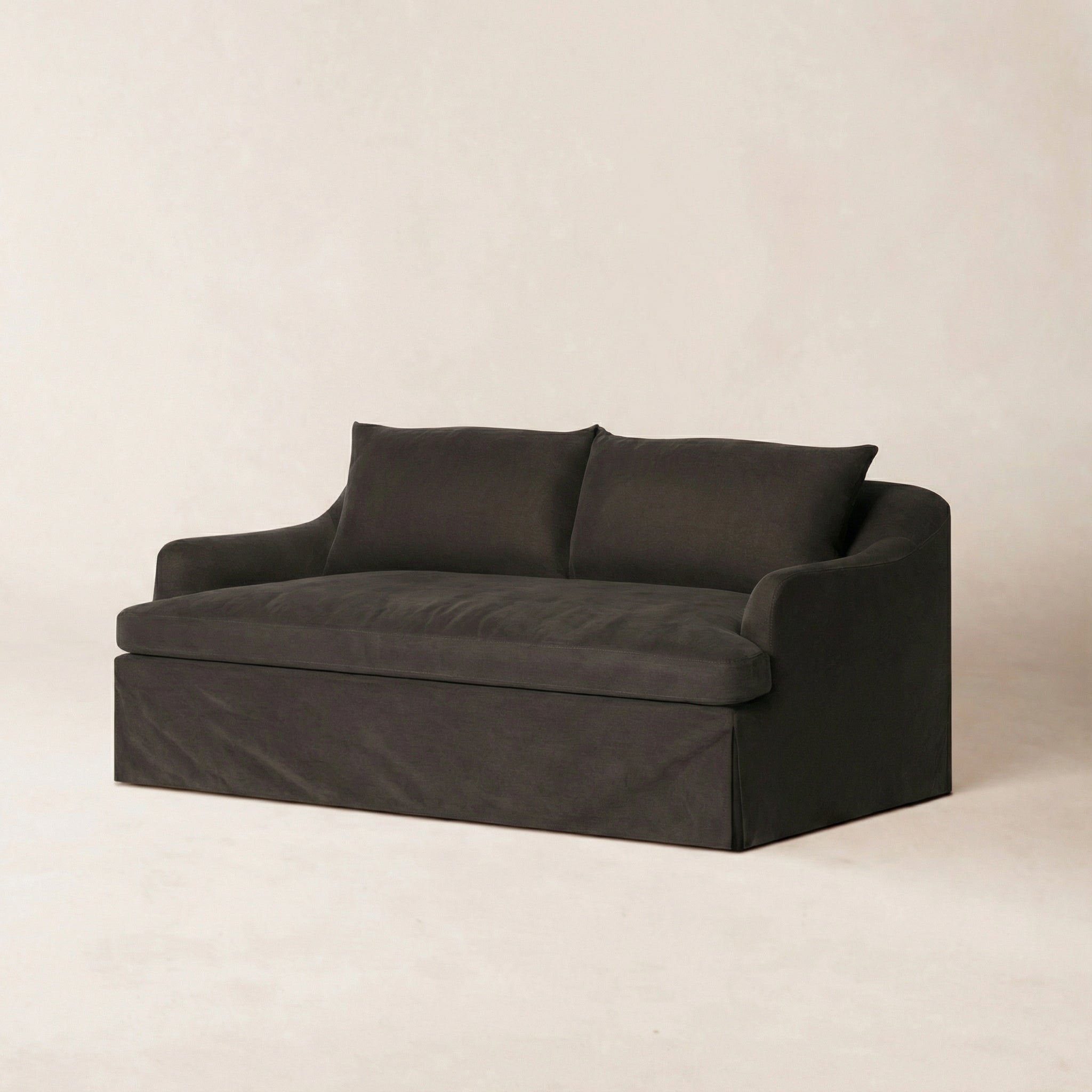 https://cdn.shopify.com/s/files/1/0593/2217/1565/files/Antwerp_Sofa_72_3_4_BrushedCotton_VtgBlk.jpg?v=1772589075