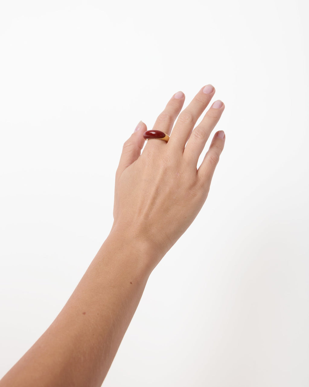 https://cdn.shopify.com/s/files/1/0592/5945/3598/files/BEATRICE_RING_GOLD_REDMOOKIATE_3.jpg?v=1769095070