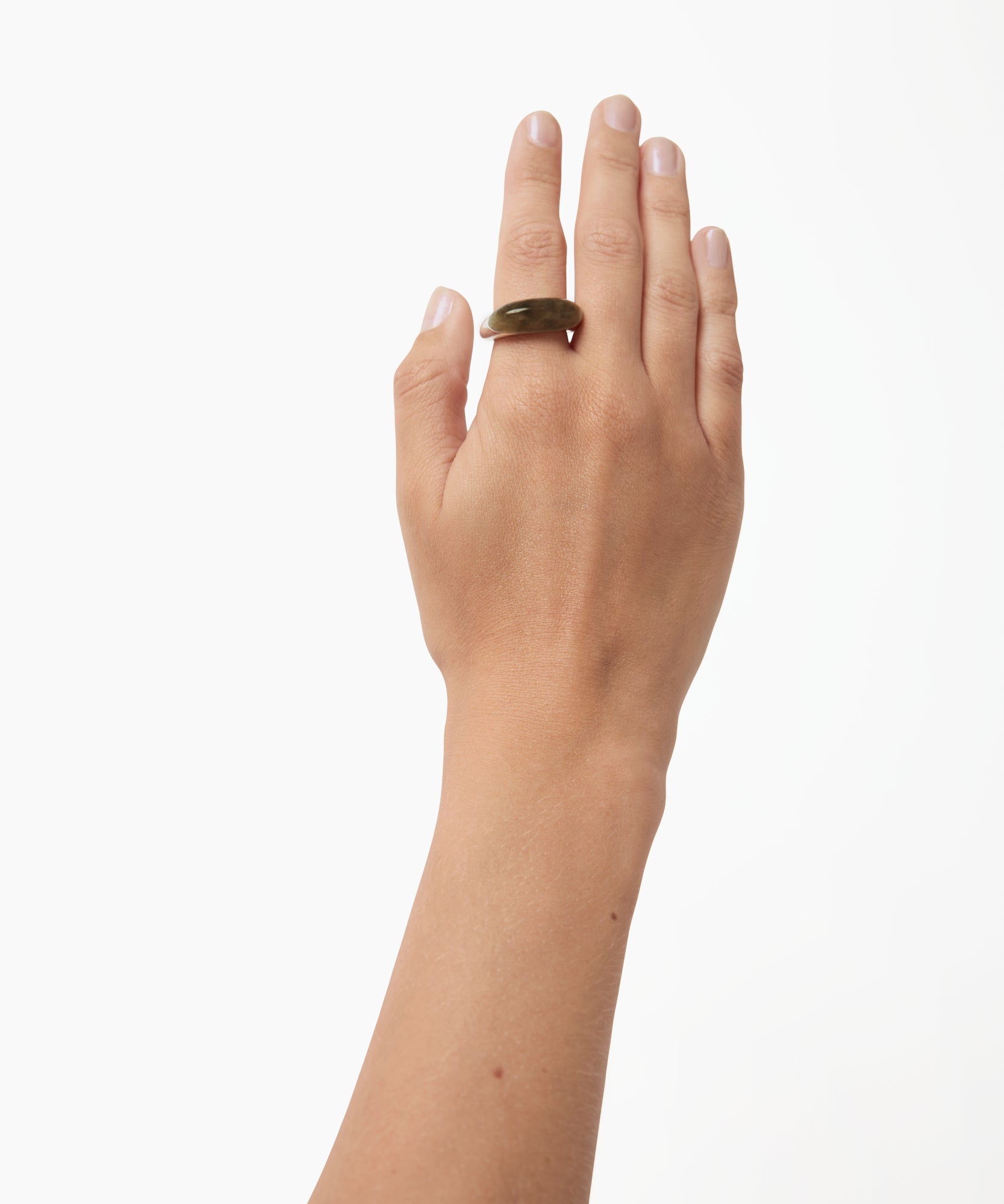 https://cdn.shopify.com/s/files/1/0592/5945/3598/files/BEATRICE_RING_SILVER_SMOKYQUARTZ_3.jpg?v=1769087528
