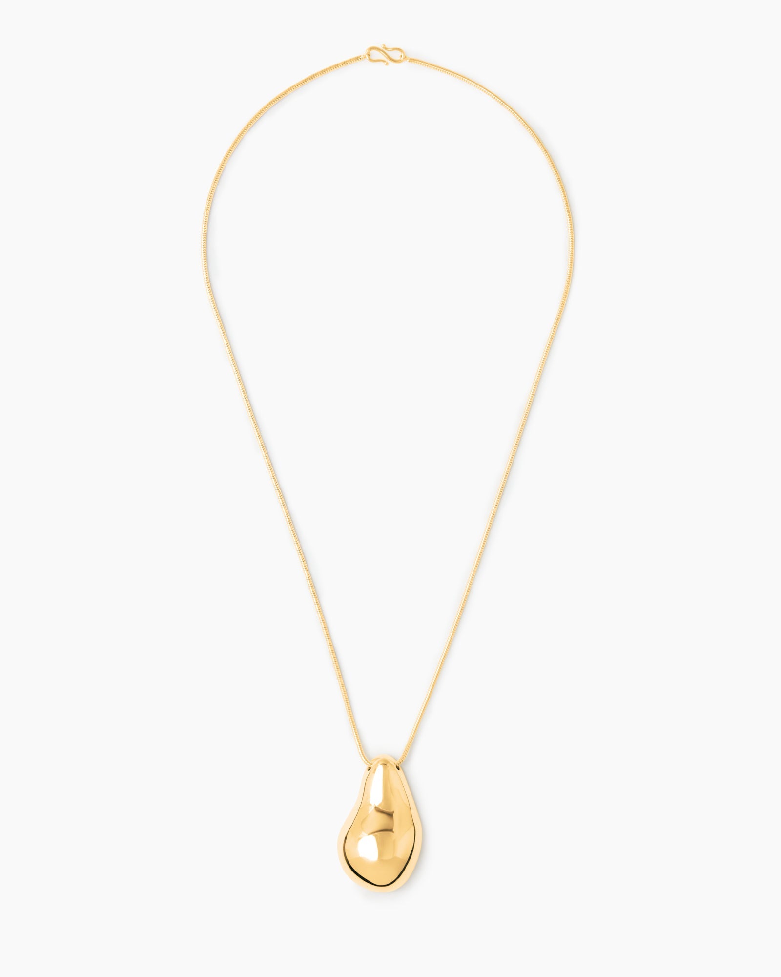 https://cdn.shopify.com/s/files/1/0592/5945/3598/files/BETTY_NECKLACE_GOLD.jpg?v=1748260610