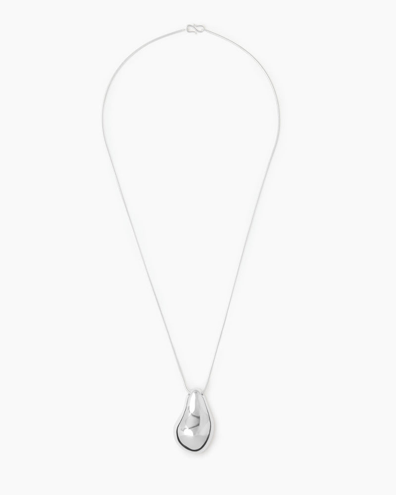https://cdn.shopify.com/s/files/1/0592/5945/3598/files/BETTY_NECKLACE_SILVER.jpg?v=1748260608