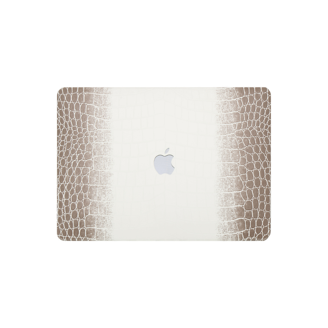 https://cdn.shopify.com/s/files/1/0574/0989/6626/files/BreezyCase-1.png?v=1722678626
