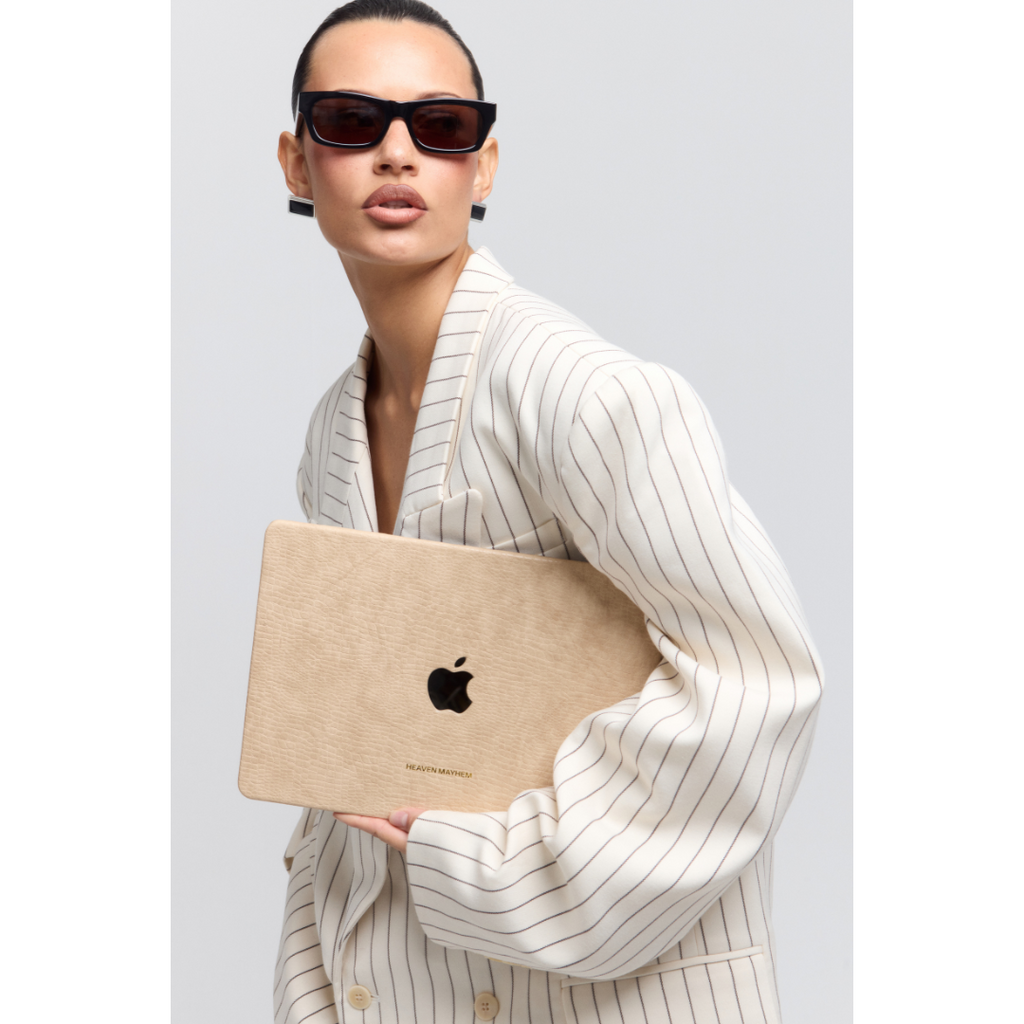 https://cdn.shopify.com/s/files/1/0574/0989/6626/files/CASHMERE.png?v=1749854050