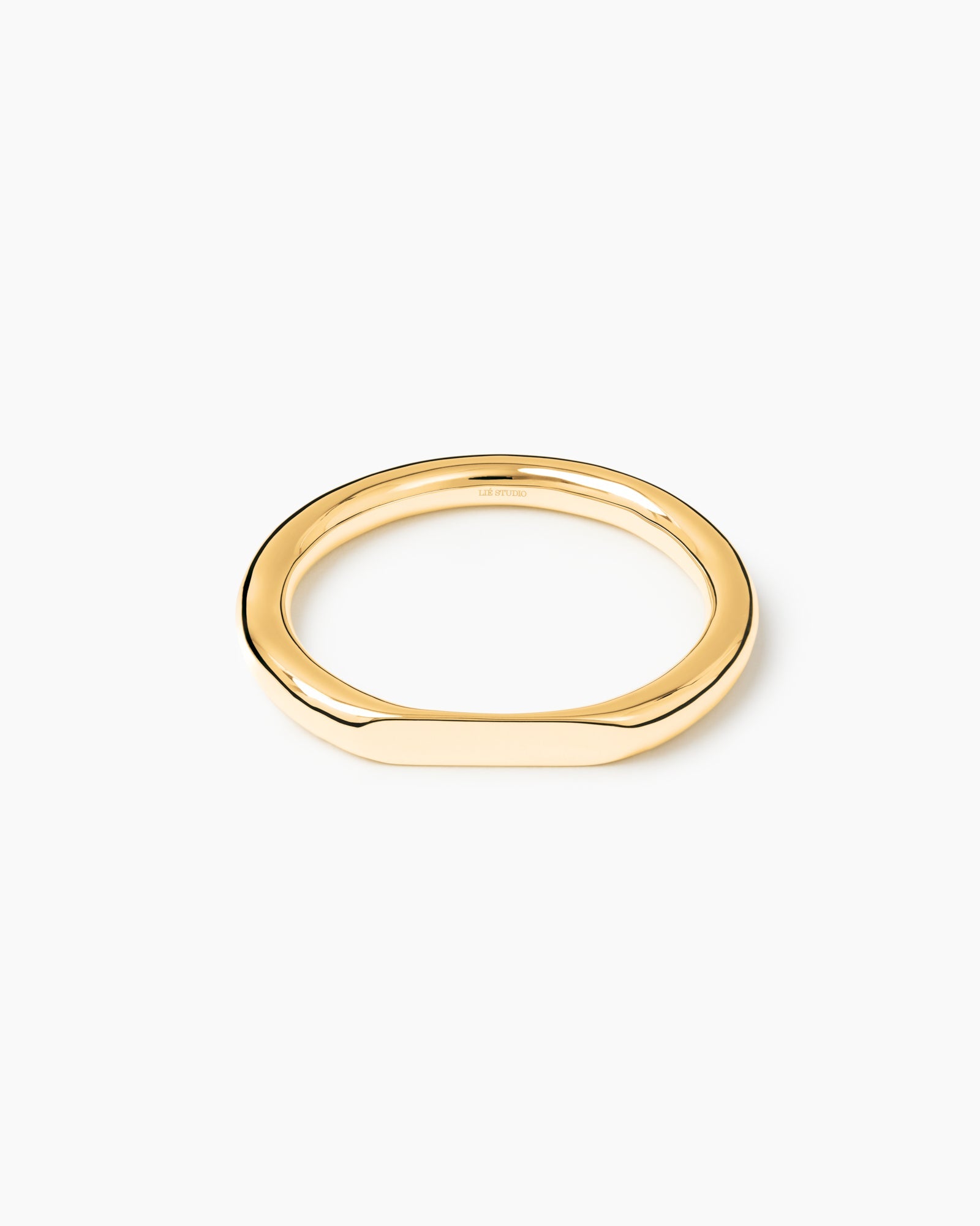 https://cdn.shopify.com/s/files/1/0592/5945/3598/files/DORA_BRACELET_GOLD.jpg?v=1748260607