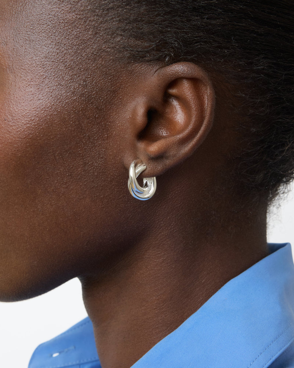 https://cdn.shopify.com/s/files/1/0592/5945/3598/files/Diana_silver_2.jpg?v=1748260777