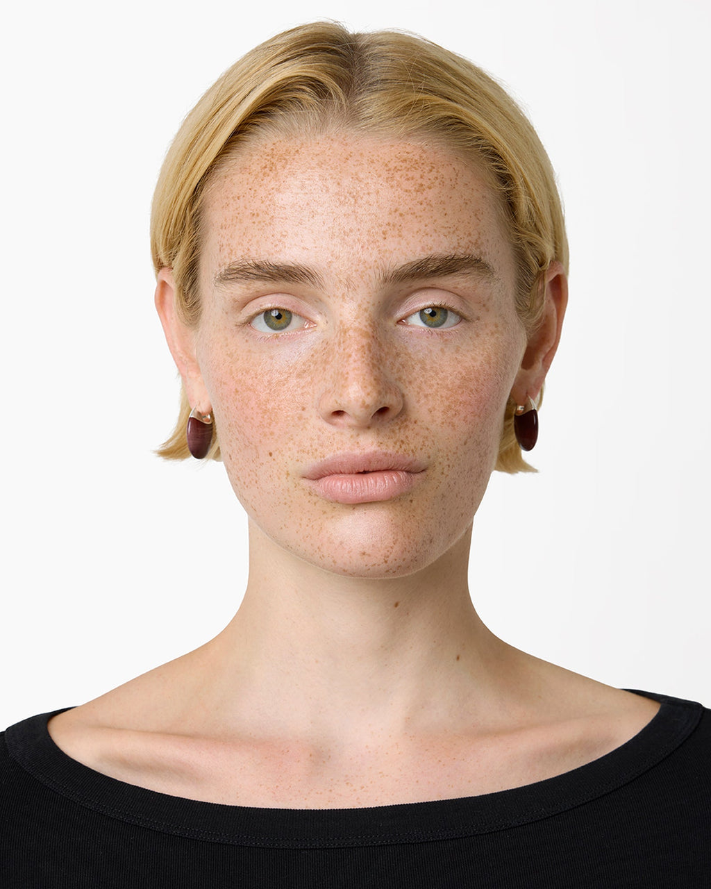 https://cdn.shopify.com/s/files/1/0592/5945/3598/files/ERIN_EARRINGS_RED_MOOKAITE_2_1.jpg?v=1770904606