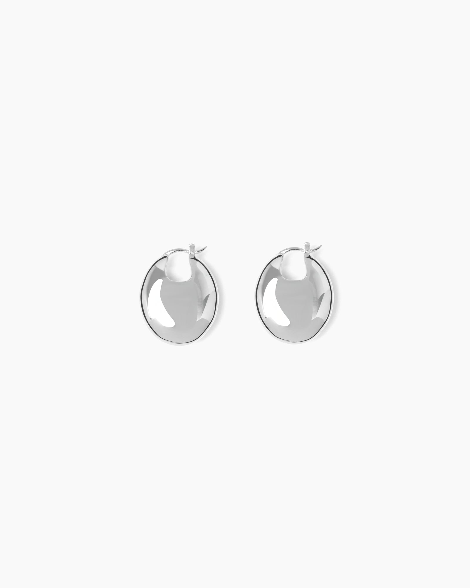 https://cdn.shopify.com/s/files/1/0592/5945/3598/files/ERIN_EARRINGS_SILVER_0c7d7147-a11c-4521-9f6d-61af416c2a1d.jpg?v=1769037358