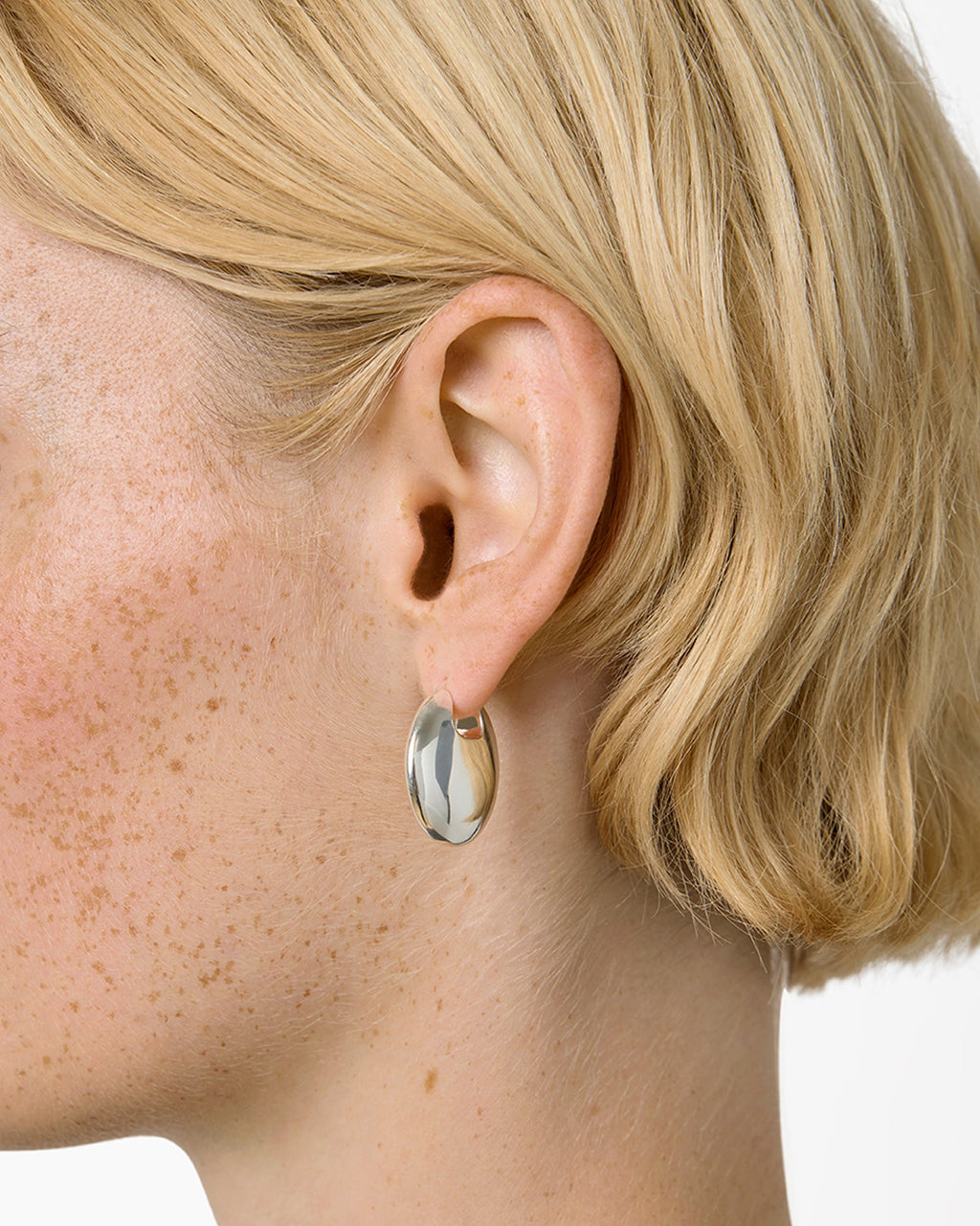 https://cdn.shopify.com/s/files/1/0592/5945/3598/files/ERIN_EARRINGS_SILVER_1_1.jpg?v=1770904607