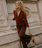 Luxurious Cloud-Soft Cashmere Cardigan, Classic Crew Neck, Fitted Silhouette, Malbec