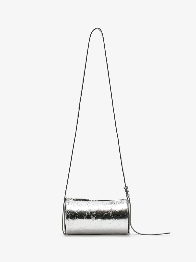 https://cdn.shopify.com/s/files/1/0027/1699/1534/files/HB253099-L041S-040_Crossbody_20Silo_20Bag_Silver_V0.jpg?v=1744912521