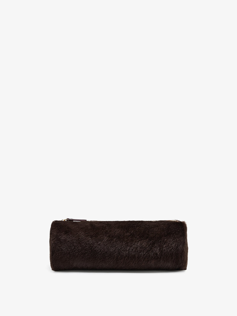https://cdn.shopify.com/s/files/1/0027/1699/1534/files/HB254106-L018G-206_Silo_20Clutch_20in_20Shearling_Chocolate_V1_993e10c6-a14c-419b-a4a5-ea4efb48bfd3.jpg?v=1752718886