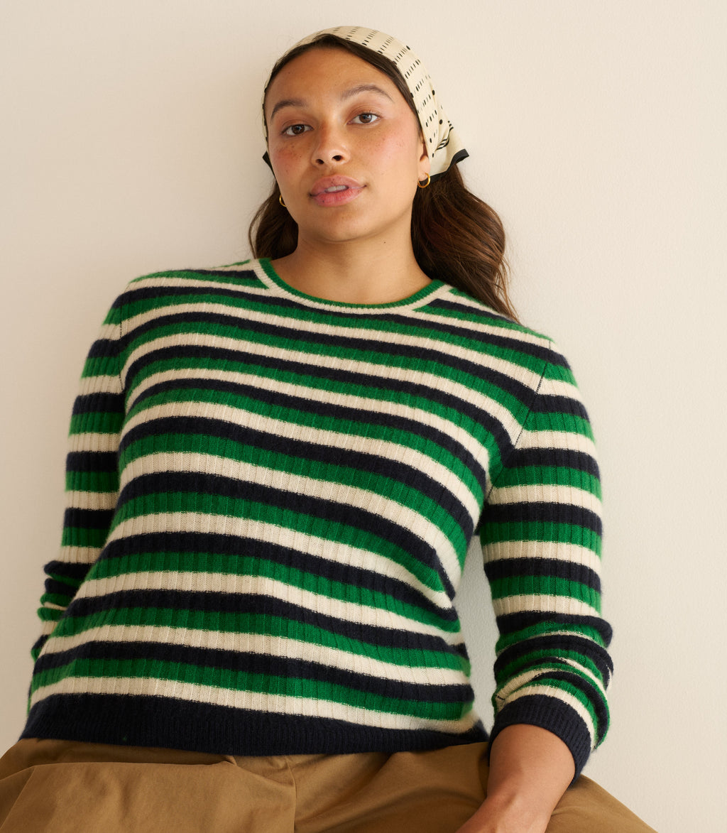 Luxurious Hyeres Cashmere Sweater: Soft Green Carrington Stripe Crewneck