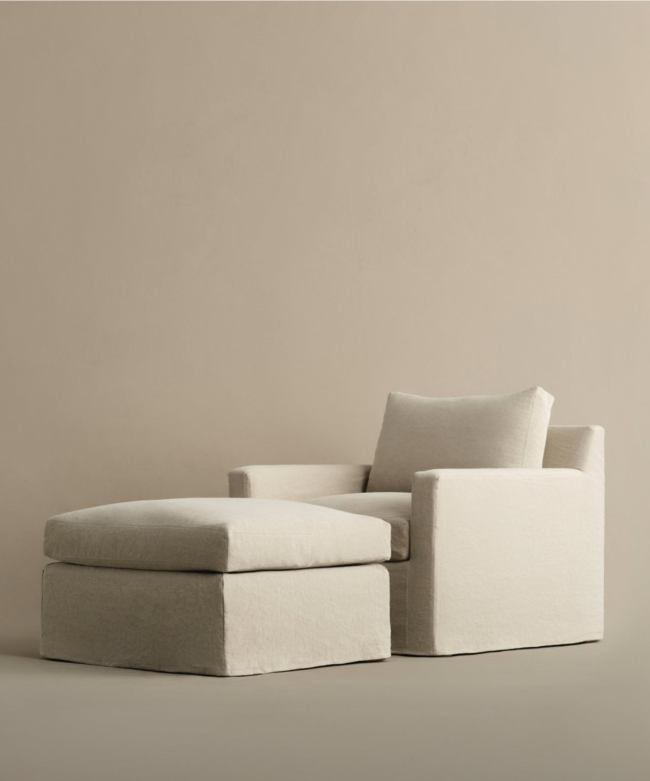 https://cdn.shopify.com/s/files/1/0565/1234/8333/files/Harbor-Ottoman-Drift-Linen-3.jpg?v=1748838959