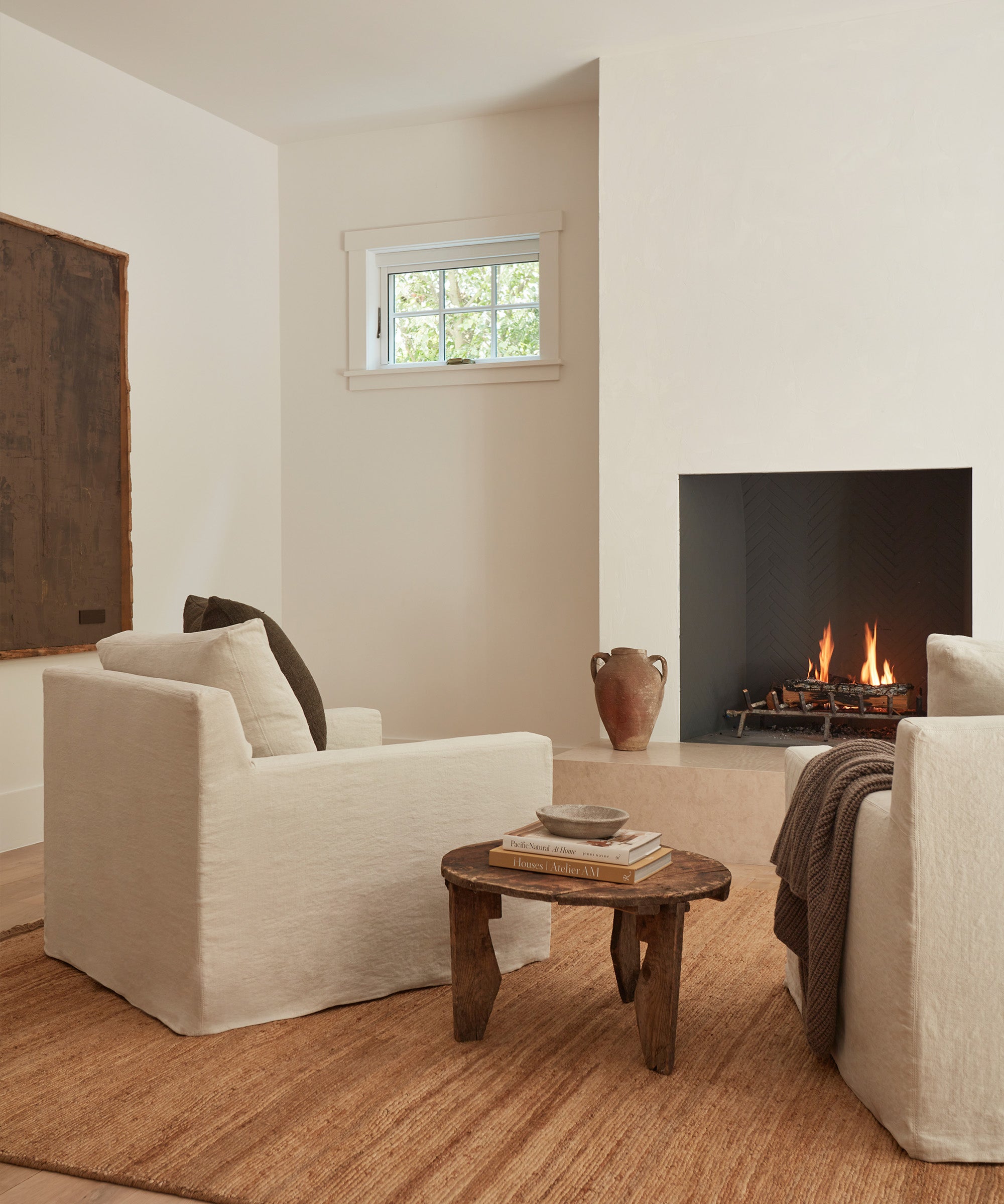 https://cdn.shopify.com/s/files/1/0565/1234/8333/products/Harbor_Chari_NaturalLinen_3.jpg?v=1663082506