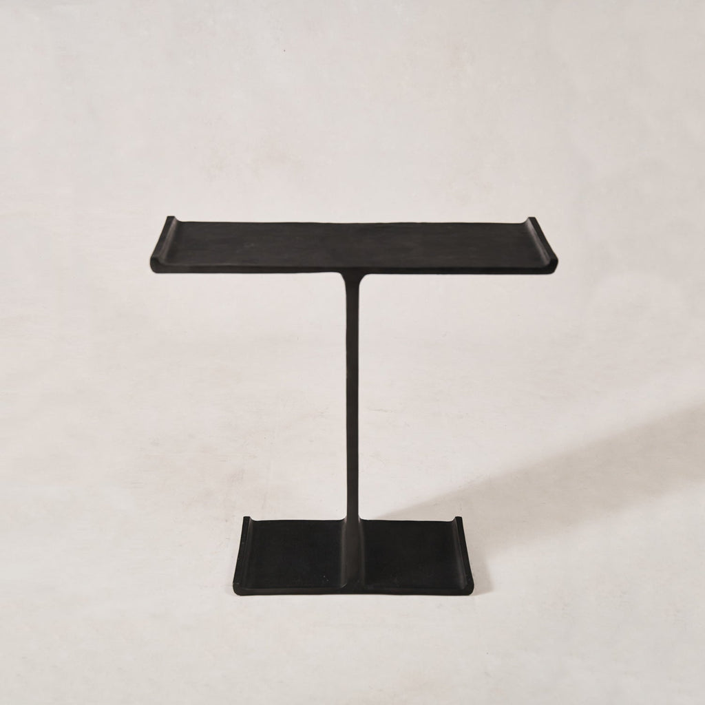 https://cdn.shopify.com/s/files/1/0593/2217/1565/files/I-Beam-Console-30-inches.jpg?v=1740444558