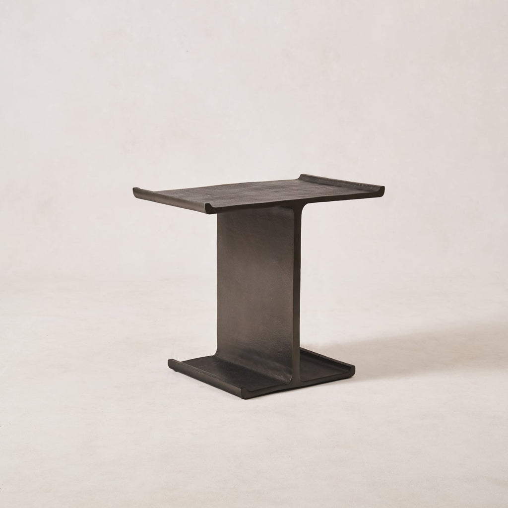 https://cdn.shopify.com/s/files/1/0593/2217/1565/files/I-Beam-Side-Table-3.jpg?v=1742401271