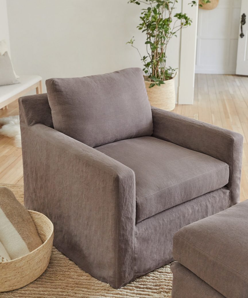 https://cdn.shopify.com/s/files/1/0565/1234/8333/products/JenniKayne_HarborChair_CharcoalLinen-3.jpg?v=1632978441