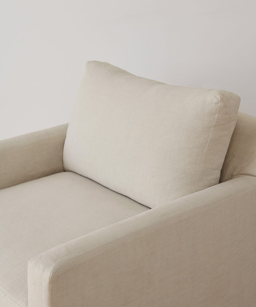 https://cdn.shopify.com/s/files/1/0565/1234/8333/products/JenniKayne_HarborChair_Natural2.jpg?v=1632978444